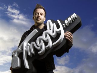 tinggly-Andrew-press Tinggly