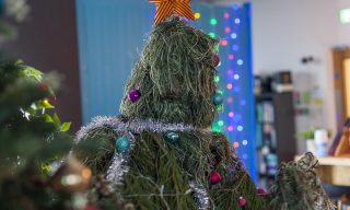 christmas-tree-ghillie-suit christmas tree ghillie suit