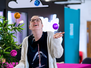 designer-juggling-adobe-creative-suite-balls