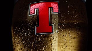 Closeup of a 3D render of Tennent’s Light Pint